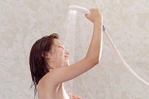 高度なマッサージ技術で肩こりを改善